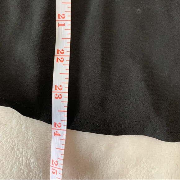 Aritzia Babaton Black V-neck Warren Cami - Picture 10 of 10